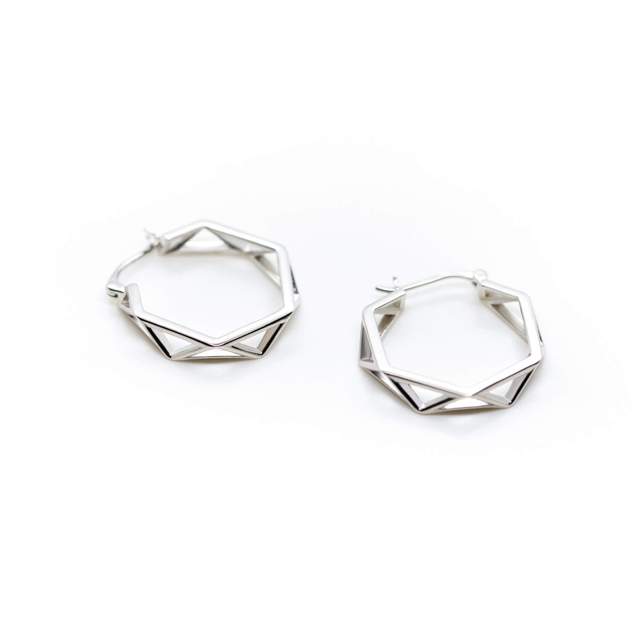 Naomi Geometric Hoop Earrings E325